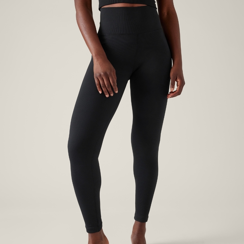 ATHLETA AURORA SEAMLESS TIGHT RIBBED TEXTURE XL | Black